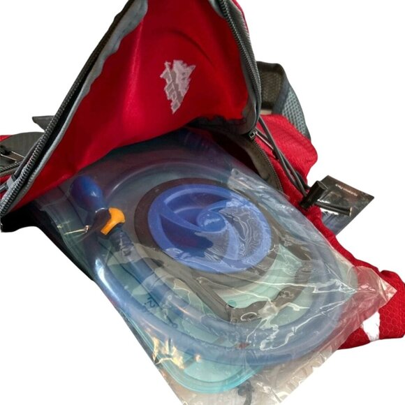 Drift NWT Hydration Backpack With Bladder Red Ripstop Zip Pockets 16"x10" Unisex - Picture 4 of 13